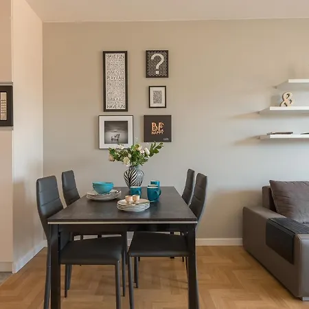 Apartamento Konstruktorska P&o Serviced